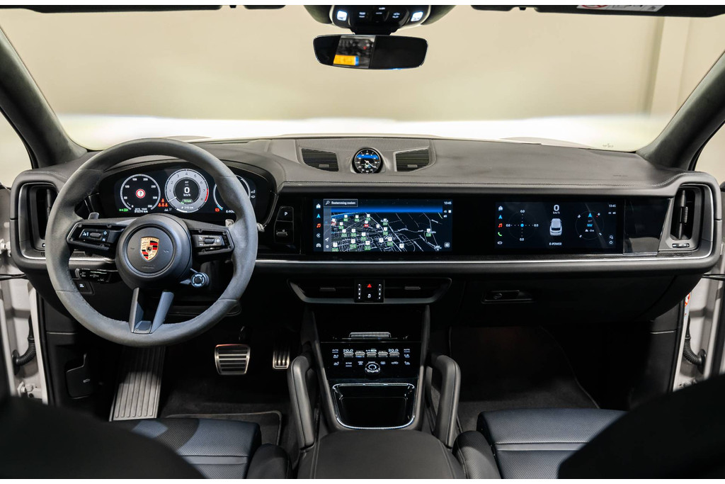 Porsche Cayenne Turbo E-Hybrid 47988721-4.jpg | WagenparQ