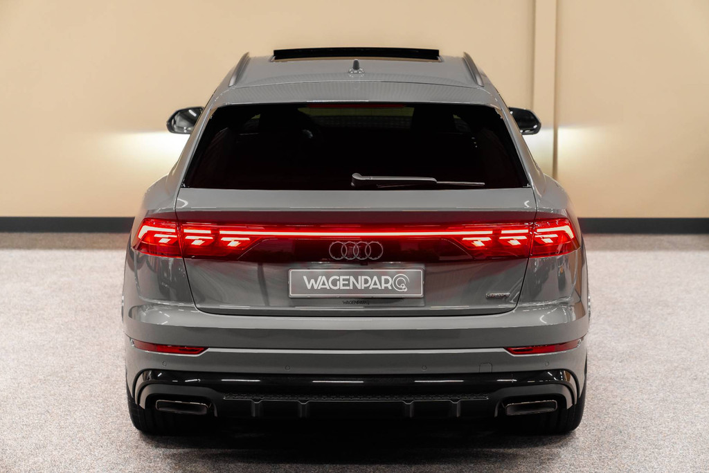 Audi Q8 60 TFSIe Competition 52938159-12.jpg | WagenparQ