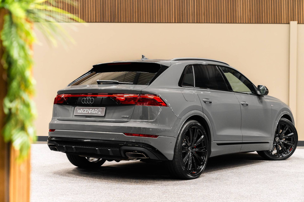 Audi Q8 60 TFSIe Competition 52938159-16.jpg | WagenparQ
