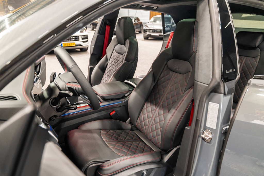 Audi Q8 60 TFSIe Competition 52938159-22.jpg | WagenparQ