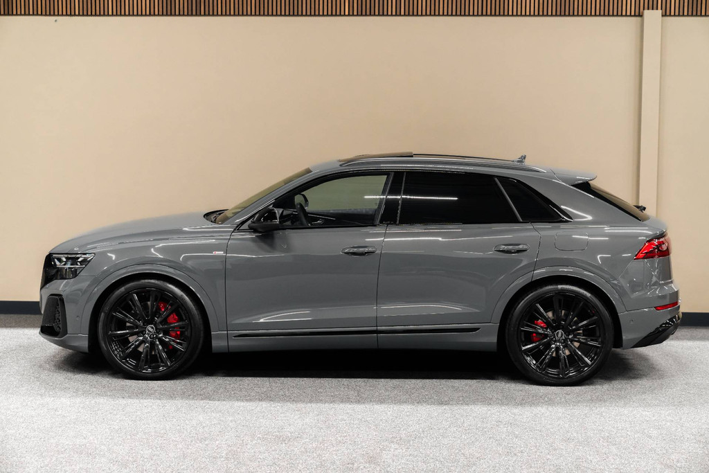 Audi Q8 60 TFSIe Competition 52938159-4.jpg | WagenparQ