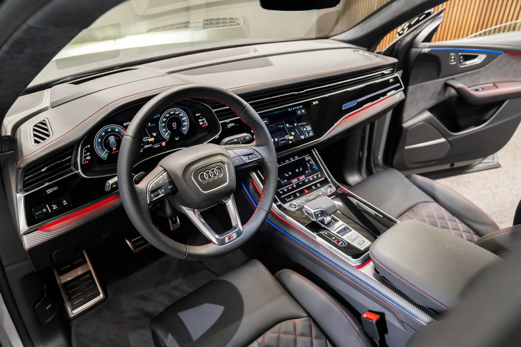 Audi Q8 60 TFSIe Competition 52938162-12.jpg | WagenparQ