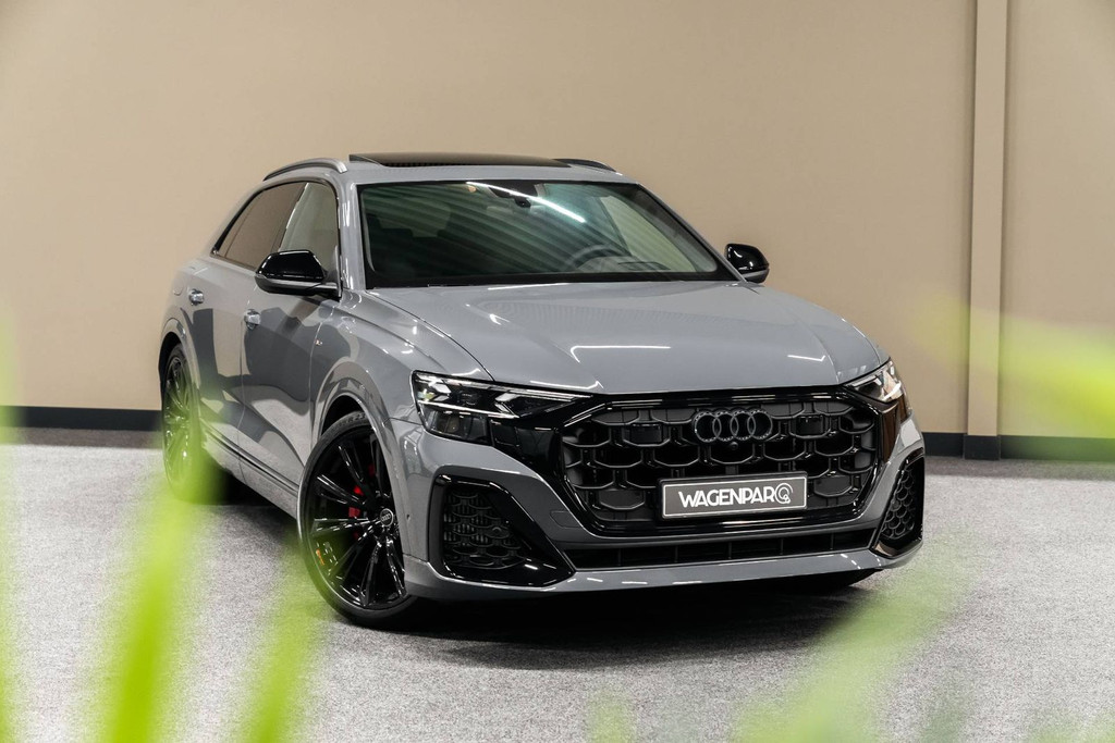 Audi Q8 60 TFSIe Competition 52938162-26.jpg | WagenparQ