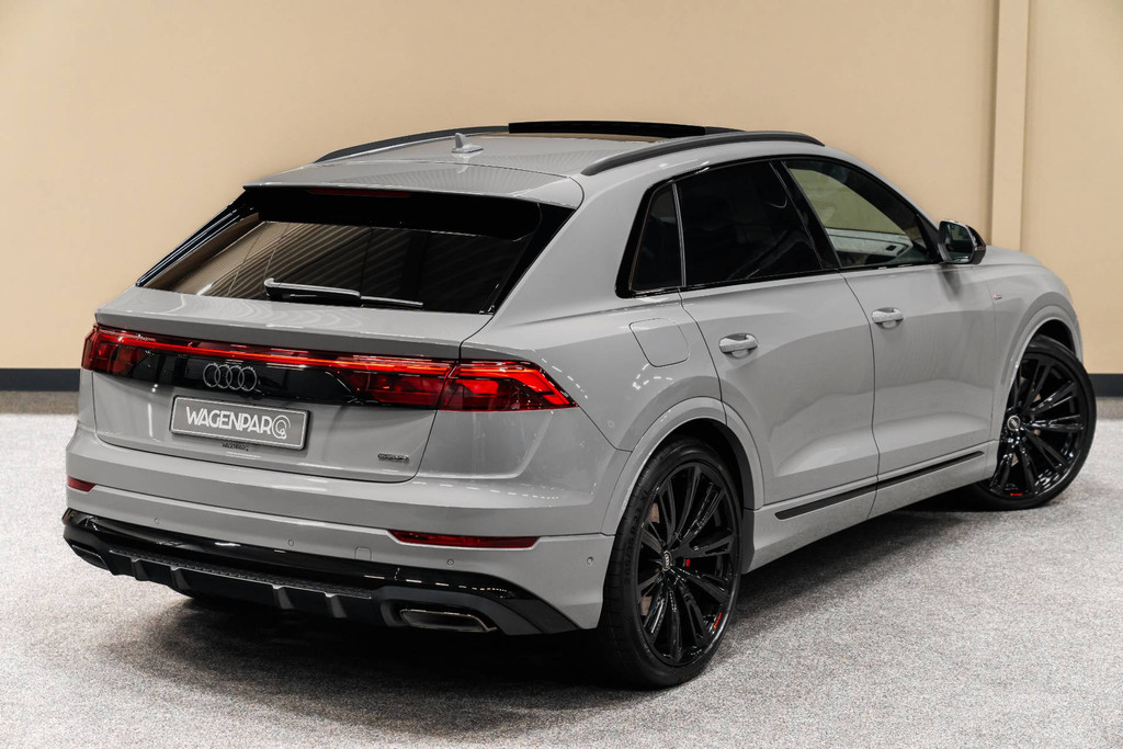 Audi Q8 60 TFSIe Competition 52938164-1.jpg | WagenparQ