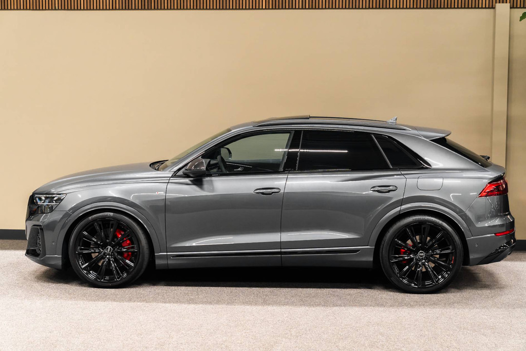 Audi Q8 60 TFSIe Competition 53536281-2.jpg | WagenparQ