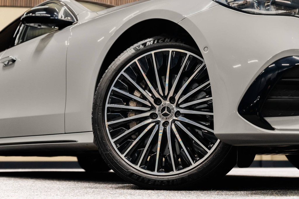 Mercedes-Benz E-Klasse 300 e 4MATIC AMG*4W-STURING*LUCHTVERING*SCREEN 56471578-3.jpg | WagenparQ